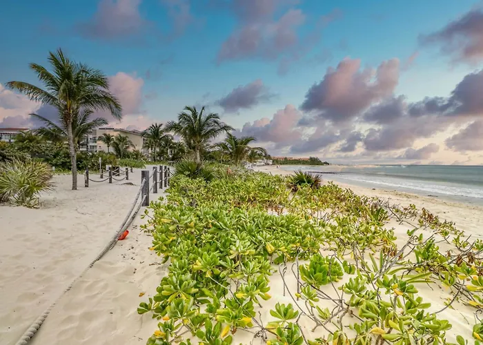 Casa Altamar Penthouse Oceanfront 123 Norte @ Mareazul Beachfront